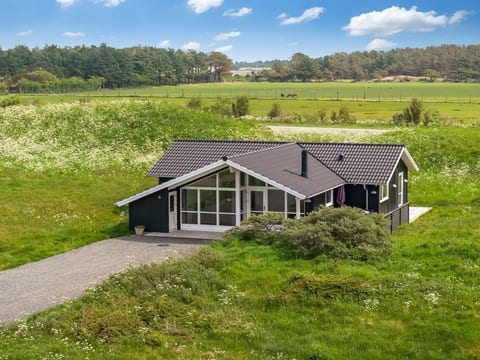 "Frejdis" - 1.1km from the sea