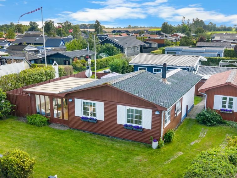 neea-40m-from-the-sea/