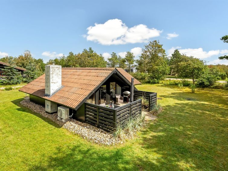 raita-350m-to-the-fjord/