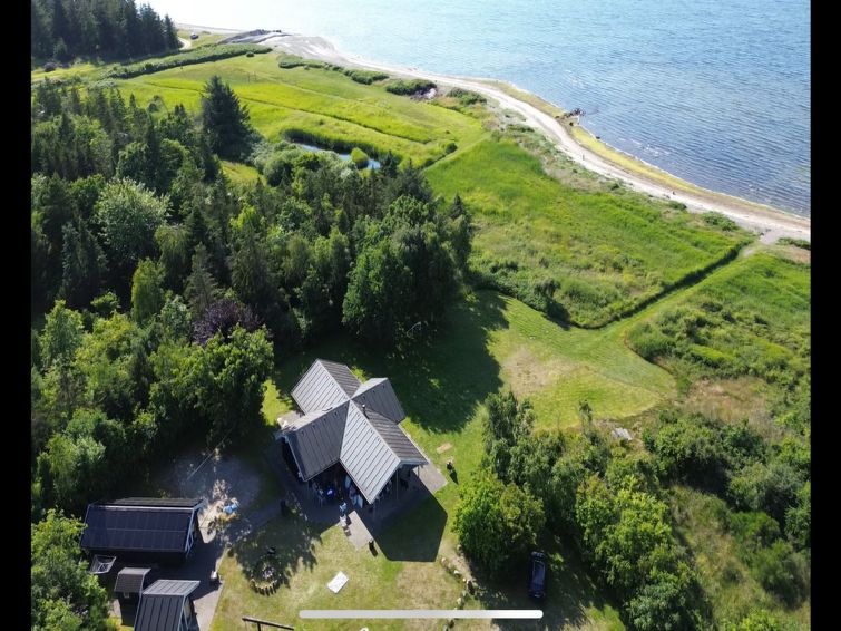 elis-90m-to-the-fjord/