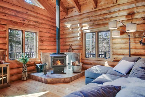 Wood burning stove