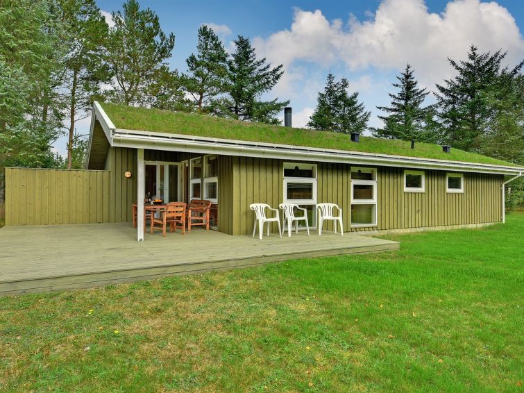 editt-2km-from-the-sea/