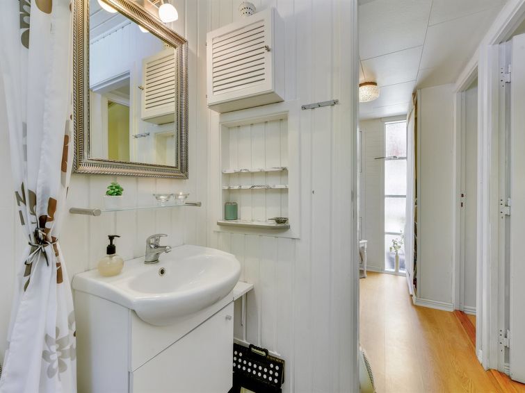 deik-2km-to-the-fjord/