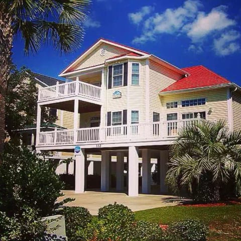 Relaxation Guaranteed in this Family Friendly Home. Seven Palms is maintained inside and out. We are always evolving to ensure the ultimate Travel experience.