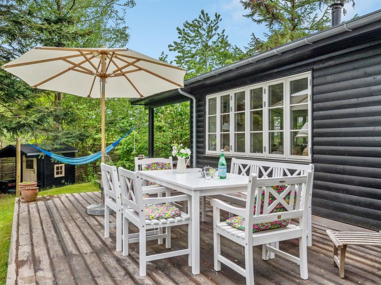 mariela-800m-from-the-sea/