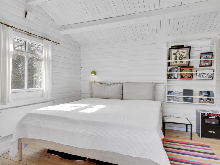 mariela-800m-from-the-sea/