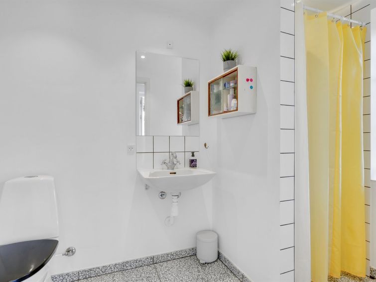 mariela-800m-from-the-sea/