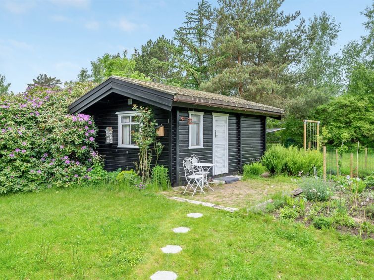 mariela-800m-from-the-sea/