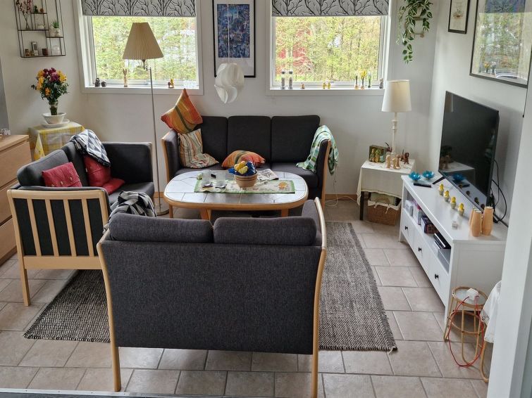 guthrik-900m-from-the-sea/