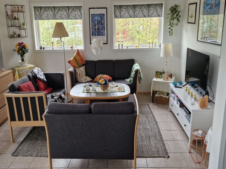 guthrik-900m-from-the-sea/