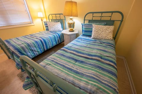 2 Twins in 3rd Bedroom