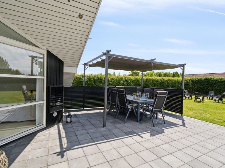 dyrken-200m-from-the-sea/