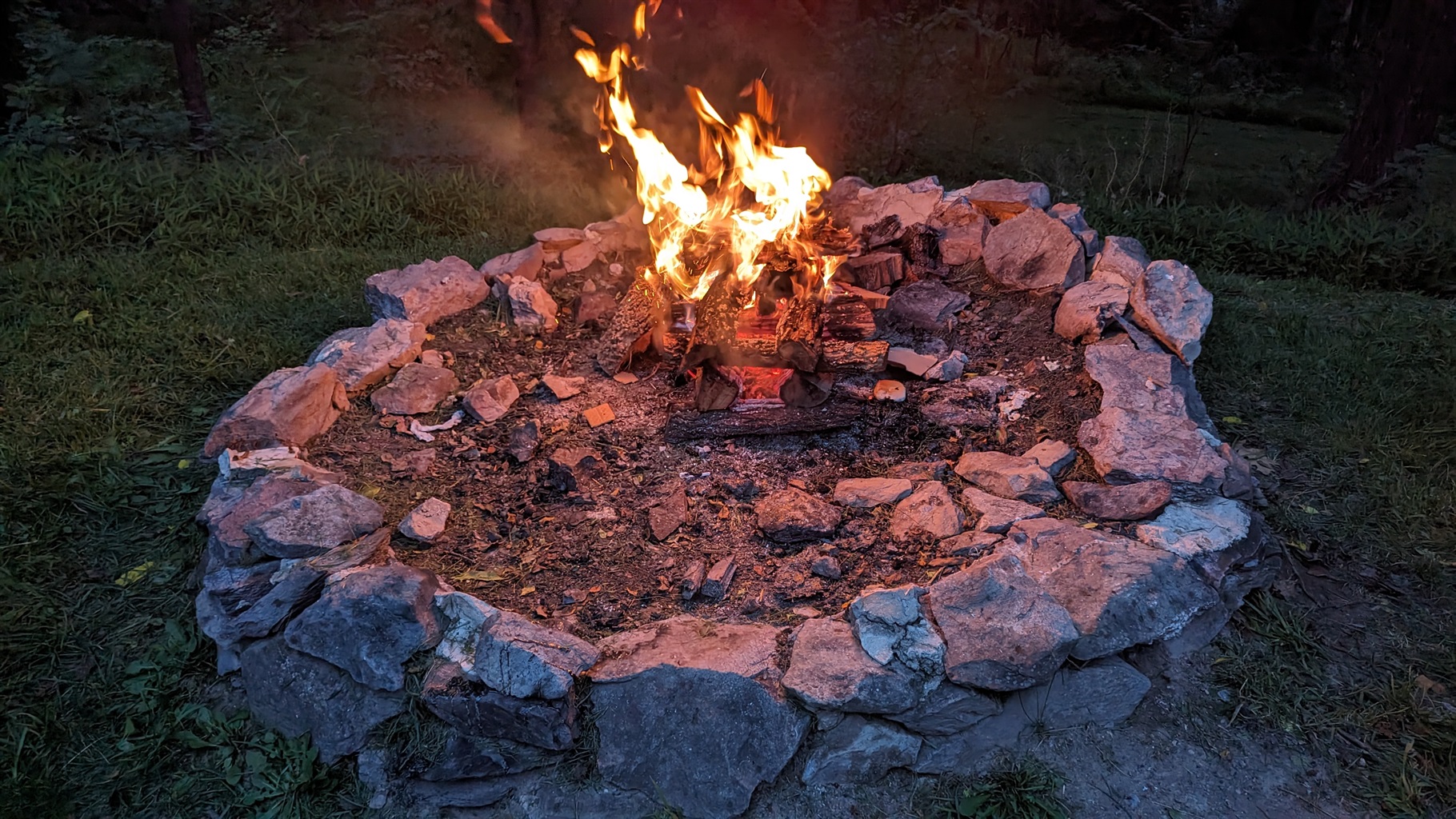 Build huge fires in the large firepit! Build huge fires in the large firepit! - High Ridge - Stanley