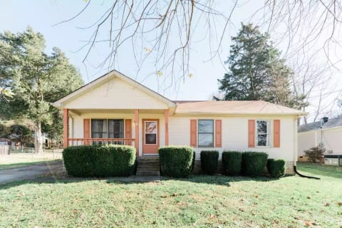 Charming Clarksville TN Home with free parking.