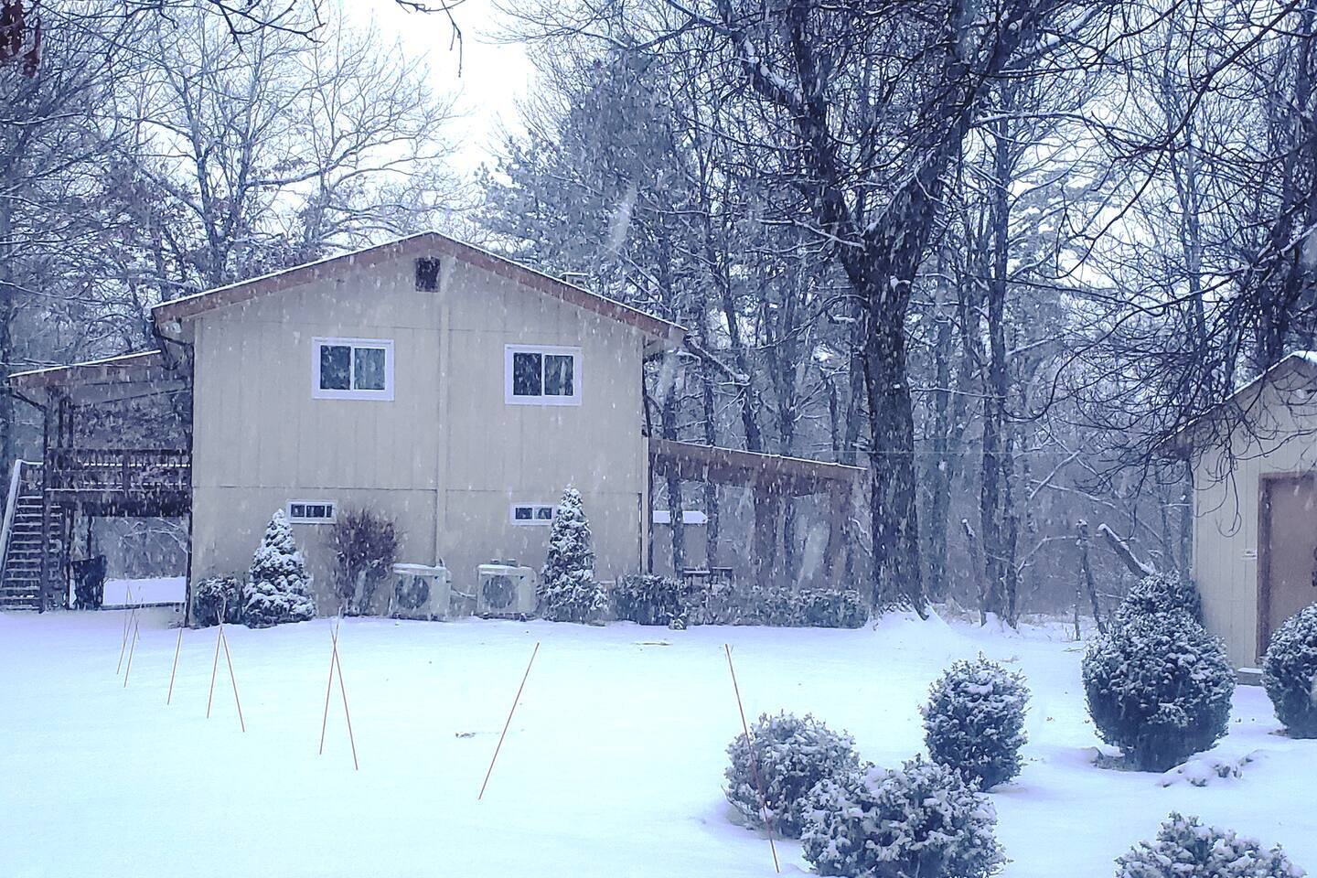 chateau-de-pepe-hottub-and-firepit-jacuzzi-ev-charger/