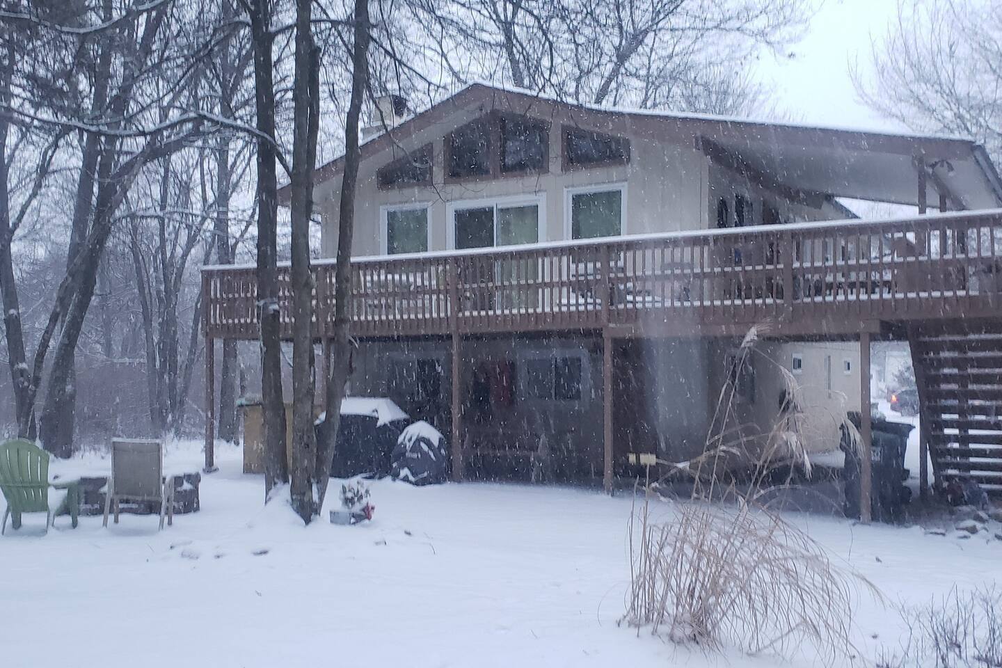 chateau-de-pepe-hottub-and-firepit-jacuzzi-ev-charger/