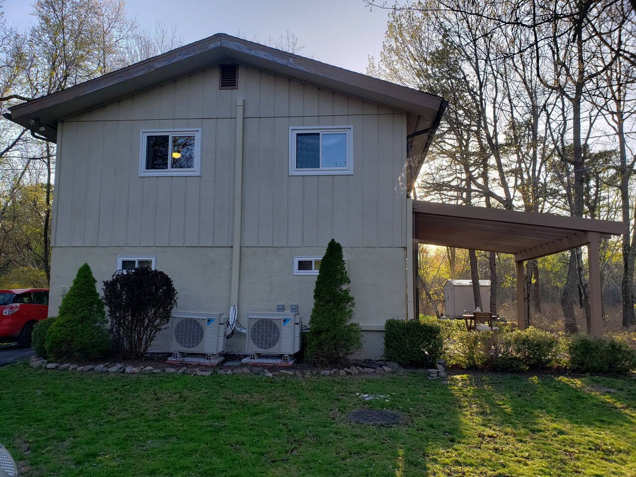 chateau-de-pepe-hottub-and-firepit-jacuzzi-ev-charger/