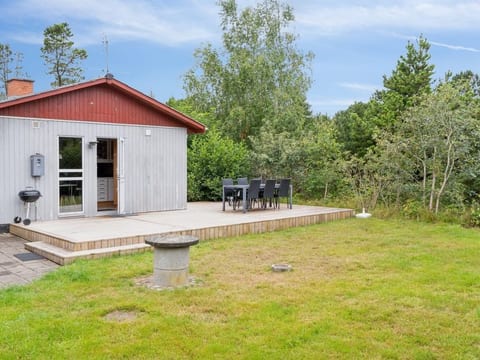 "Lippi" - 2.3km from the sea