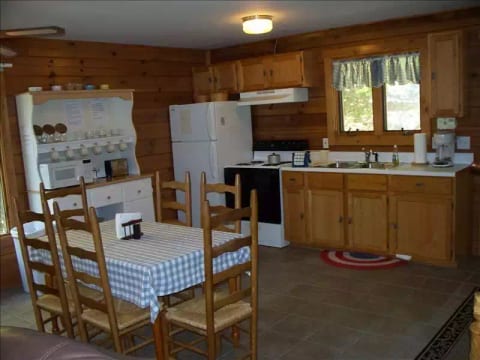Fully furnished kitchen