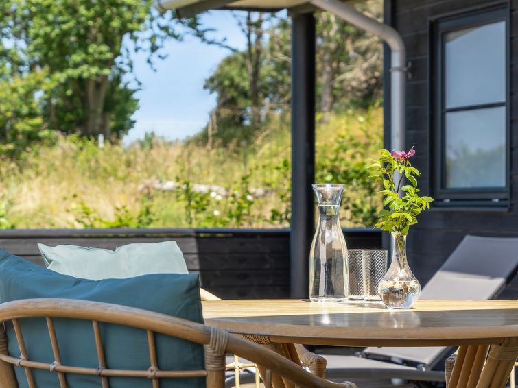 gunver-150m-from-the-sea/