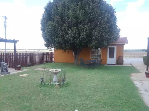 Beautiful Modern Serviced Apartment Lawton-Elgin