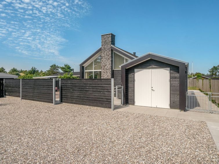 erk-700m-from-the-sea/