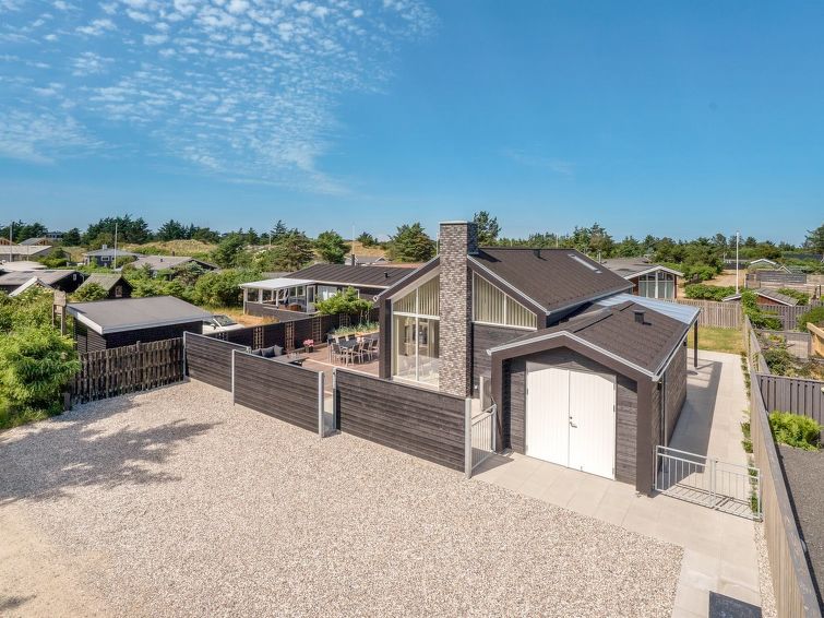 erk-700m-from-the-sea/