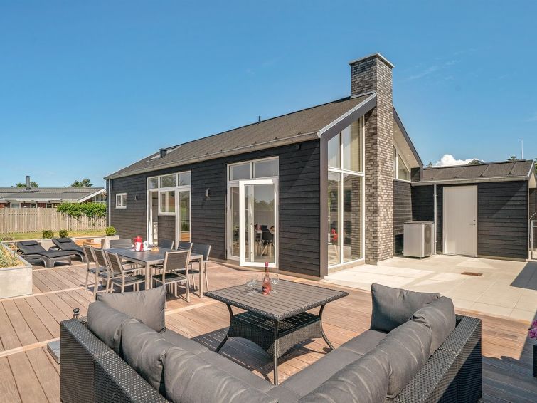 erk-700m-from-the-sea/