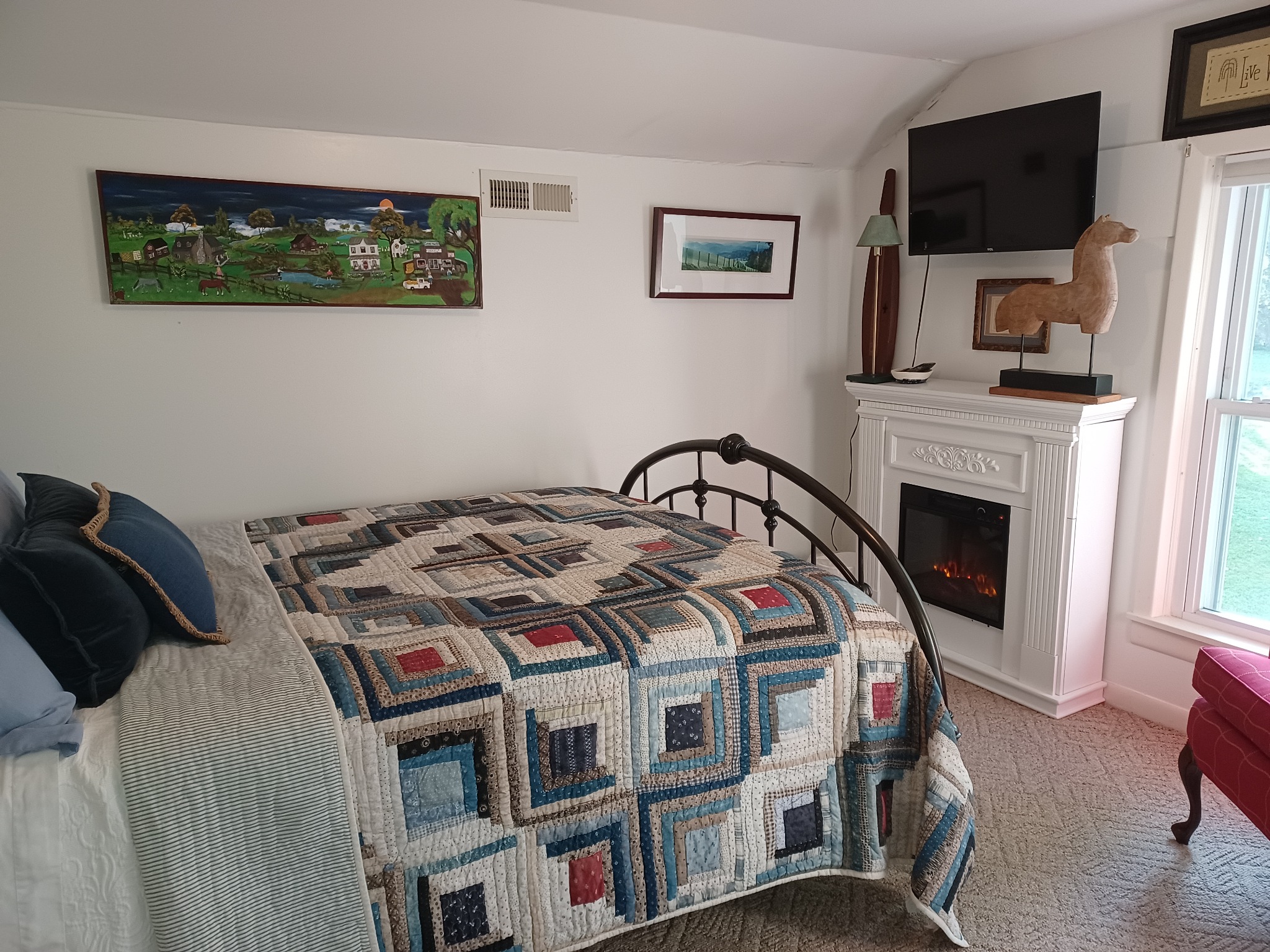 Mountain Meadows Farmhouse Views/HotTub near River - Sparta Mountain Meadows Farmhouse Views/HotTub near River - Sparta