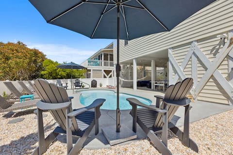 Family get away! Beach and private pool