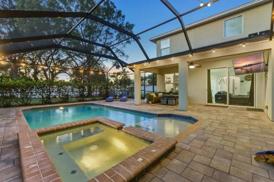 Tampa 6BR Beheizter Pool Whirlpool, Kino, Spielzimmer, Fitnessstudio - Tampa