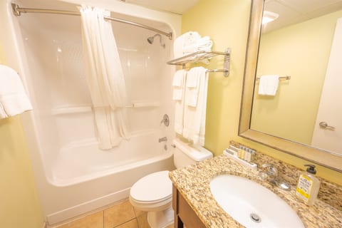 Compass Cove 650 - Oceanview Studio