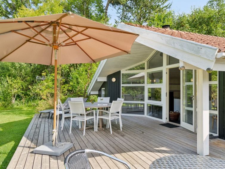 batsha-350m-from-the-sea/