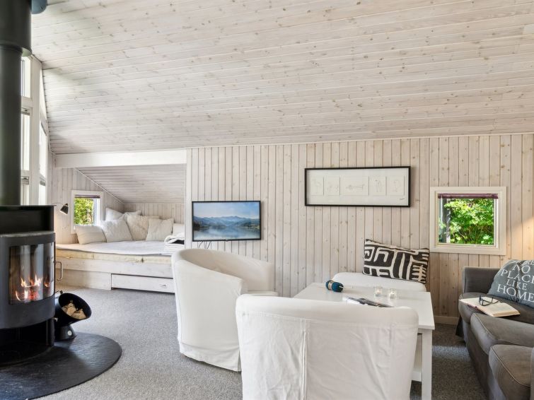 batsha-350m-from-the-sea/