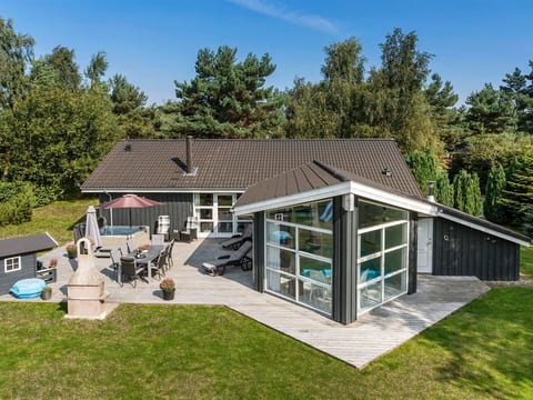 "Toa" - 600m from the sea