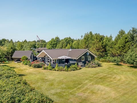 "Maureen" - 10.5km from the sea