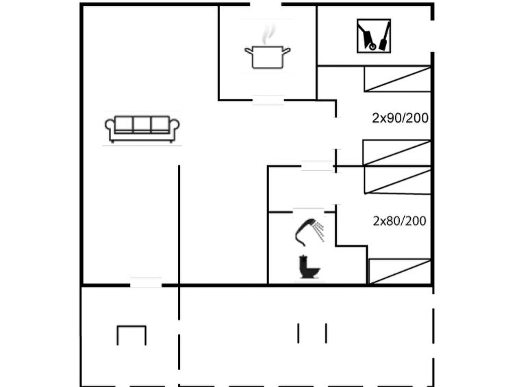 luiza-300m-from-the-sea/