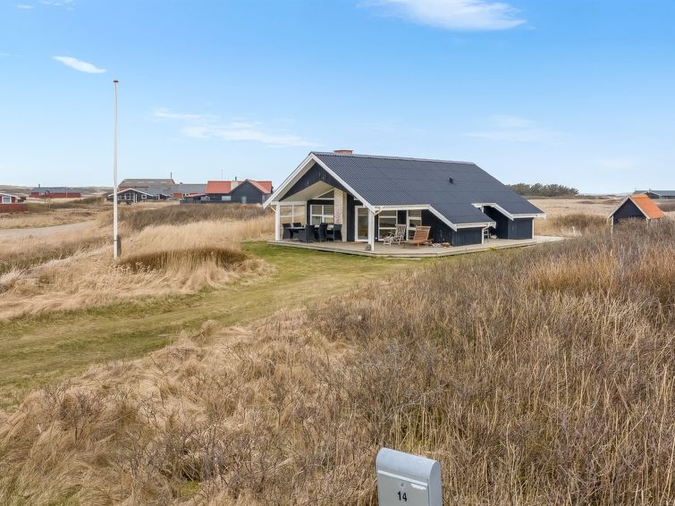 galmand-300m-from-the-sea/