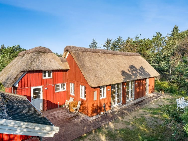 beghel-350m-from-the-sea/