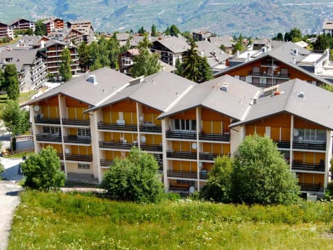 Montfort 10A