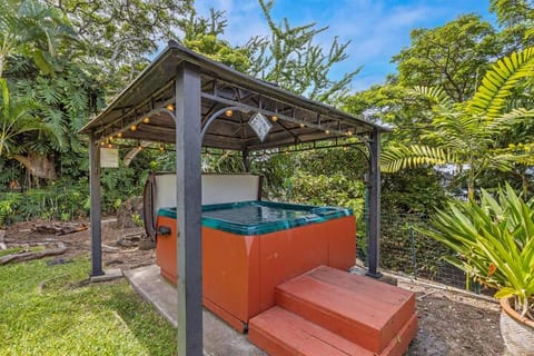 Breathtaking 180 Ocean Views with Pool, Hot Tub