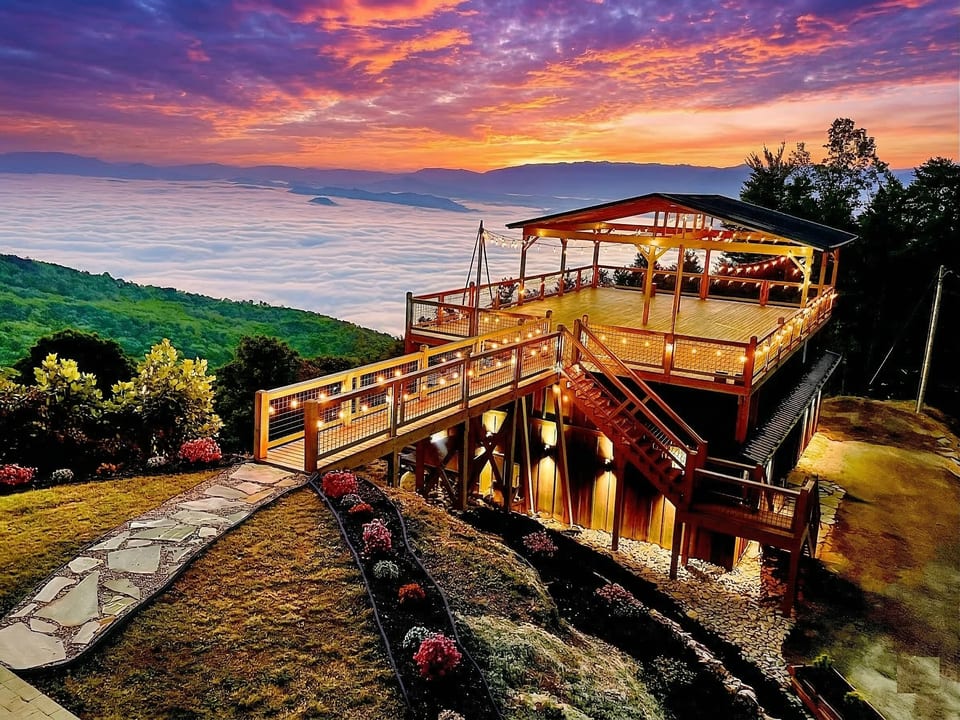 Inn The Clouds - Sevierville