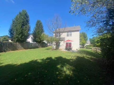 *NEW* 3 BR House in Huntersville near Charlotte!