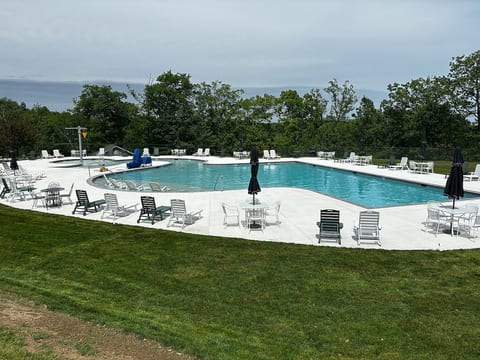 Kid friendly paradise retreat by Camelbackmountain