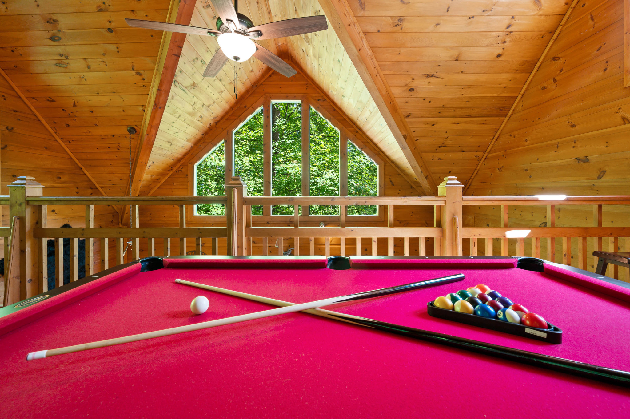 Open loft space, perfect for playing a game of pool, board games, or wii. 