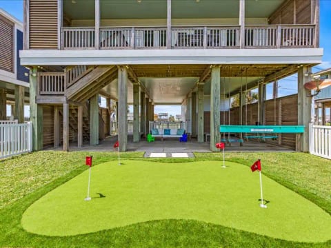 Sit on the patio or swing to enjoy the ocean breeze!