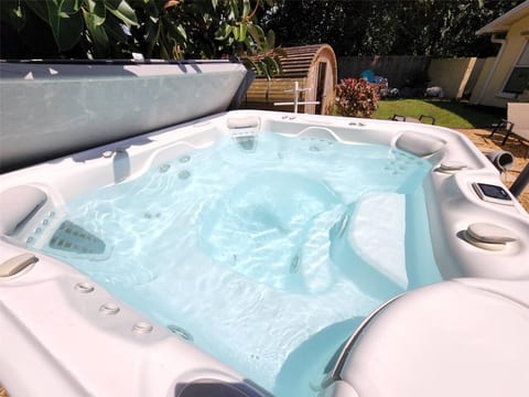 Jacuzzi