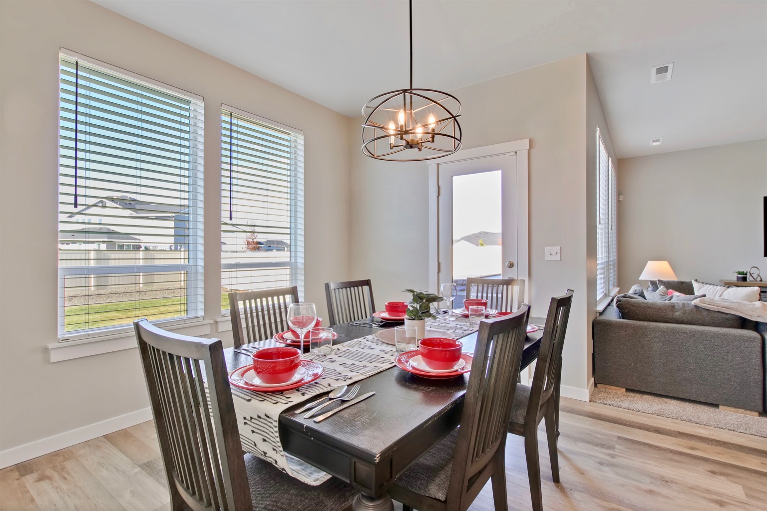 4-bedroom-home-with-full-office-space-and-hot-tub!/