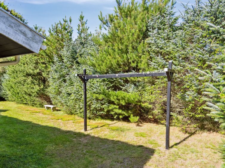 anelisa-1-2km-from-the-sea/