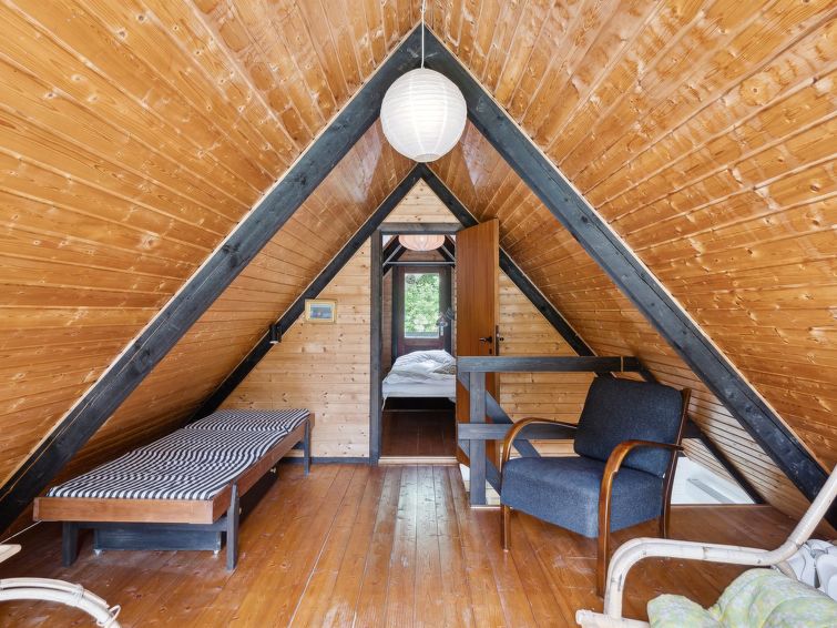 jouni-1-6km-from-the-sea/